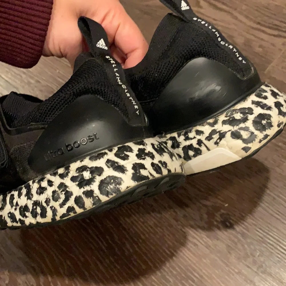 ✔️Sold✔️🏃♀️Adidas by Stella McCartney black ultra boost leopard print size 6 - Picture 6 of 11